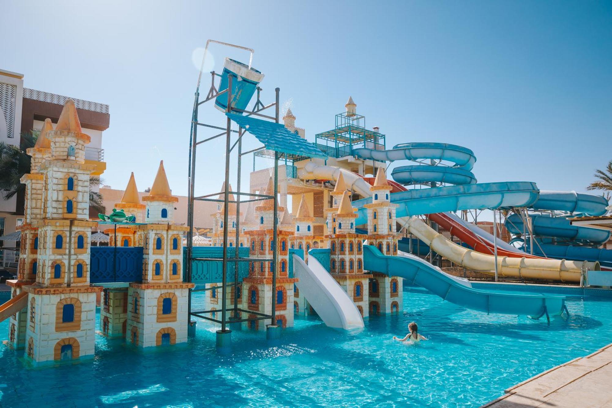 Resort Mirage Bay & Aqua Park 4*