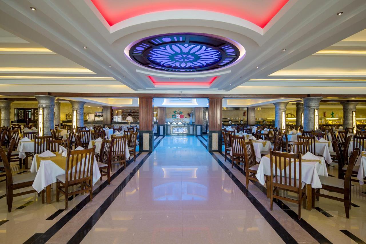 Mirage Bay & Aqua Park Курортный комплекс 4*