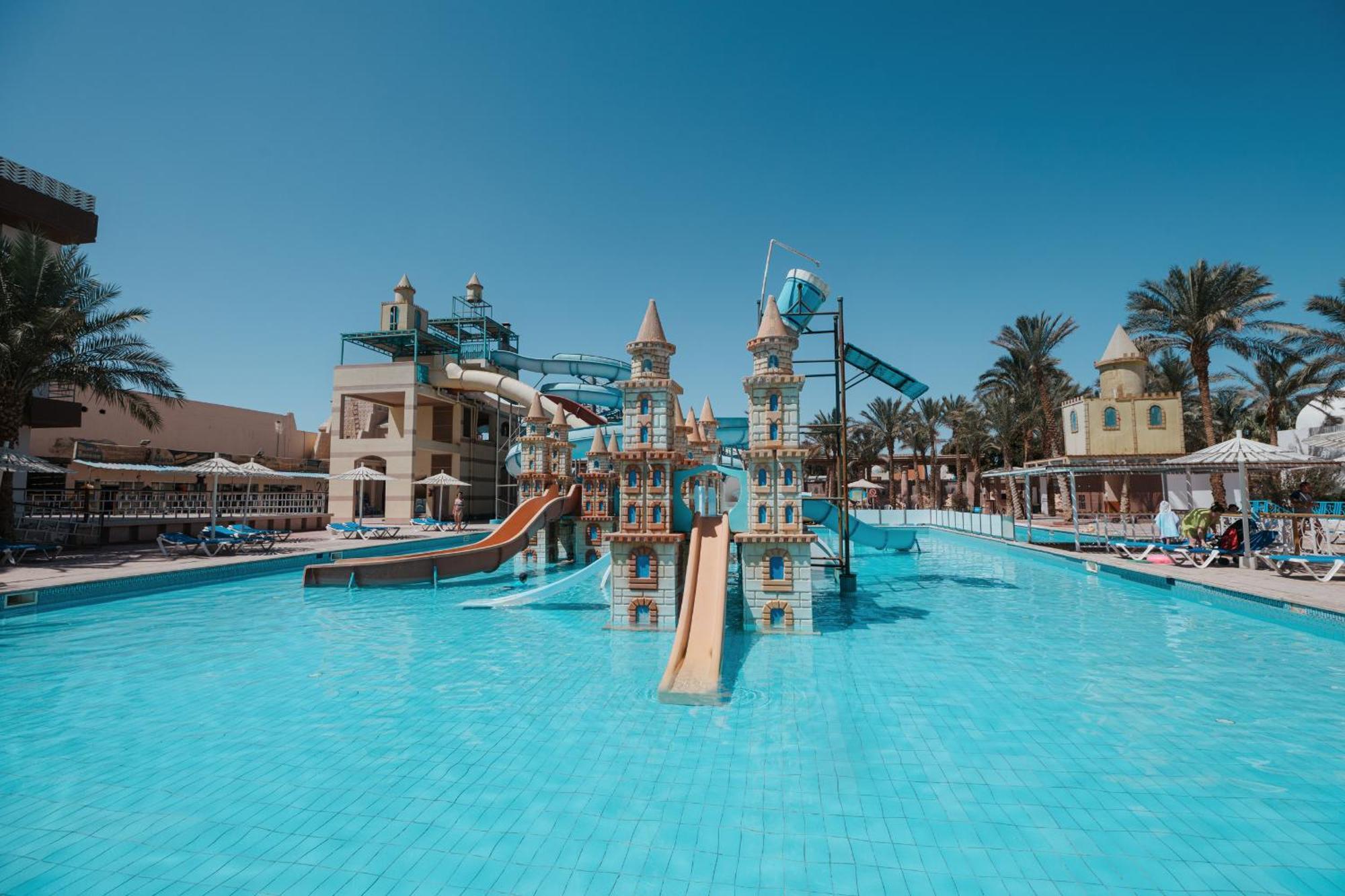 Курортный комплекс Mirage Bay & Aqua Park