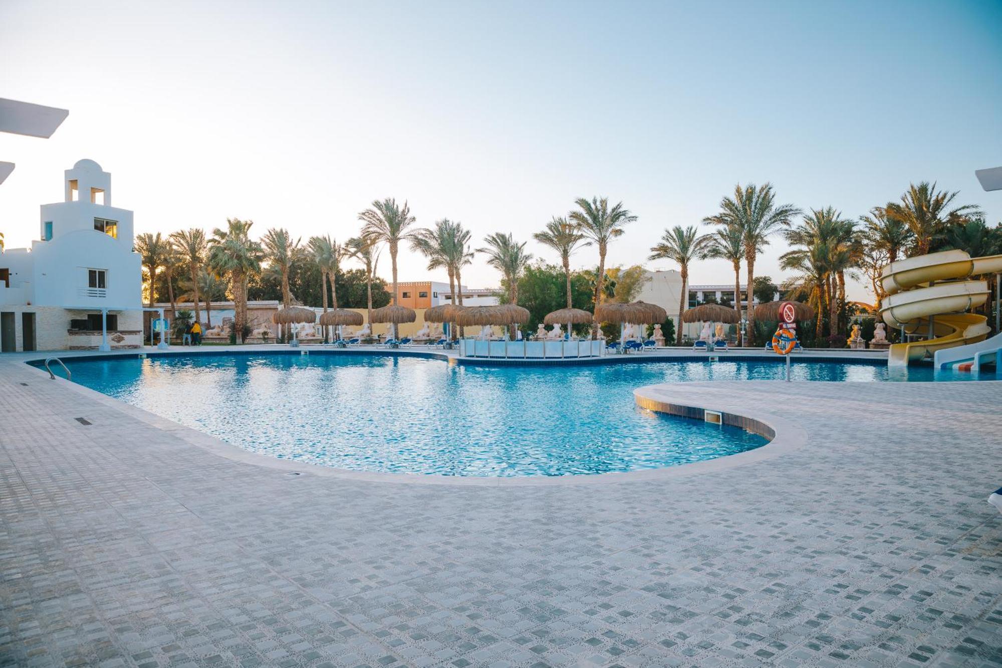 Курортный комплекс Mirage Bay & Aqua Park